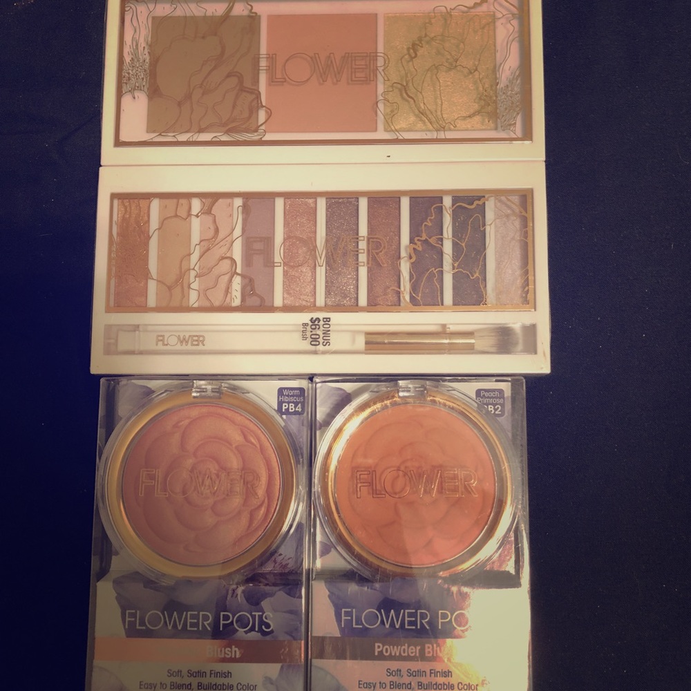 Flower makeup bundle